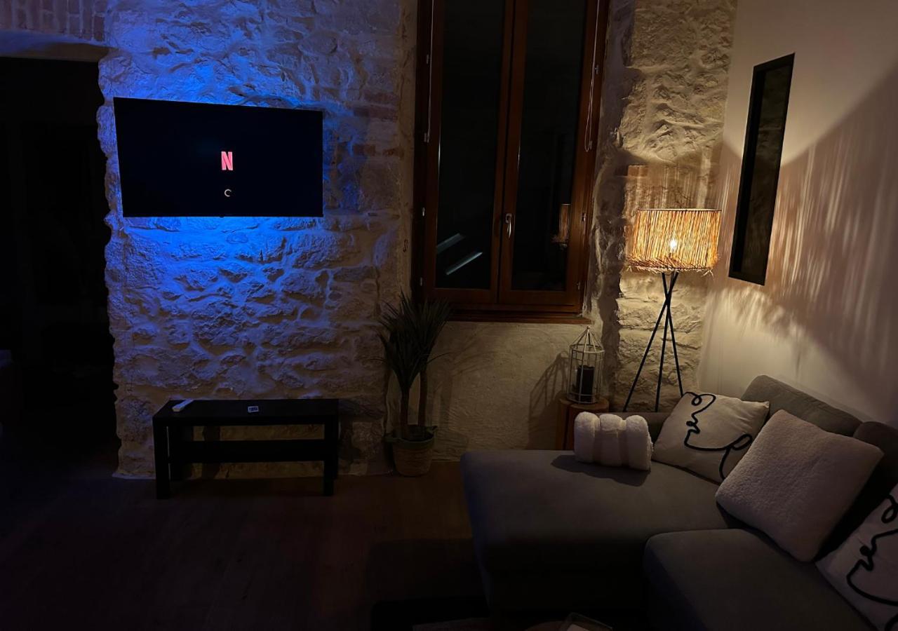 French Loft - Central & Comfy آنسي المظهر الخارجي الصورة